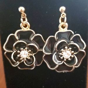 Flower earrings